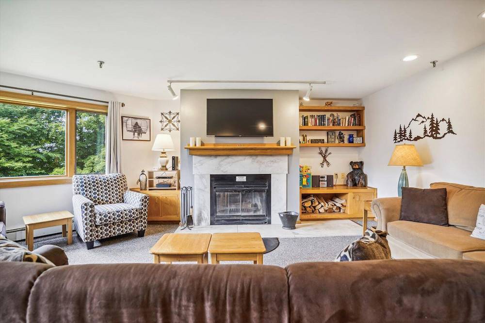 living room of highridge condo vacation rental in Killington, Vt.