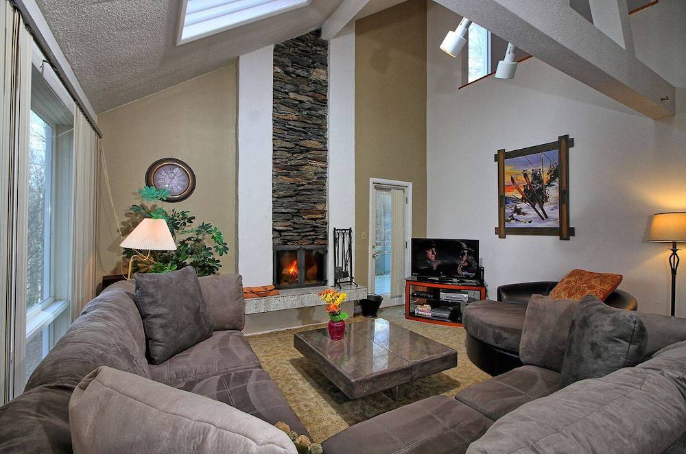 interior living room of a Killington, Vermont vacation rental 